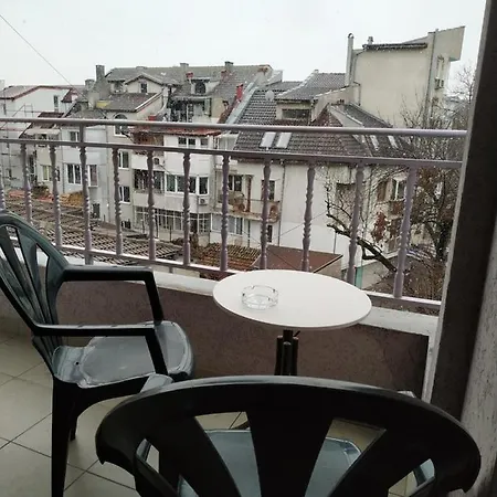 Уютен Дом *